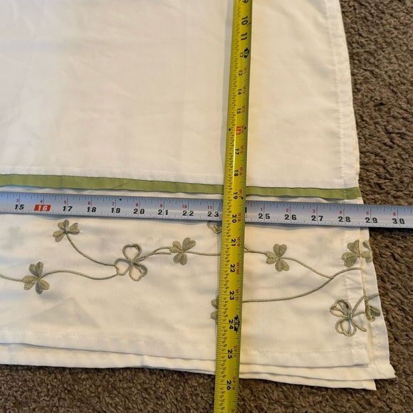 White and Green clover and heart embroidered 10 pc Curtain Set - Picture 4 of 6